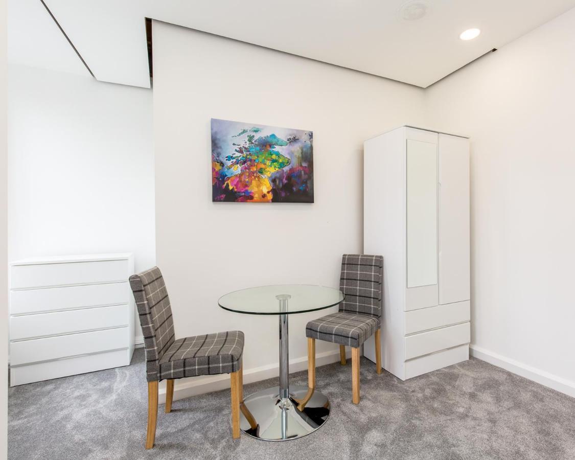 Modern Studio Next To Edinburgh Castle Apartamento Exterior foto